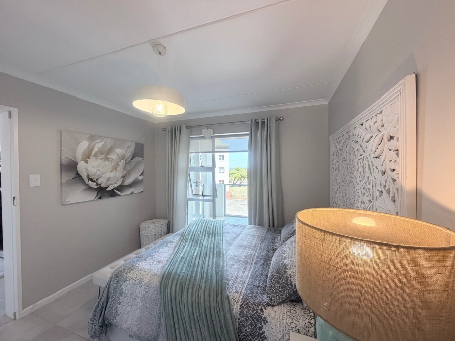 1 Bedroom Property for Sale in Bloubergstrand Western Cape